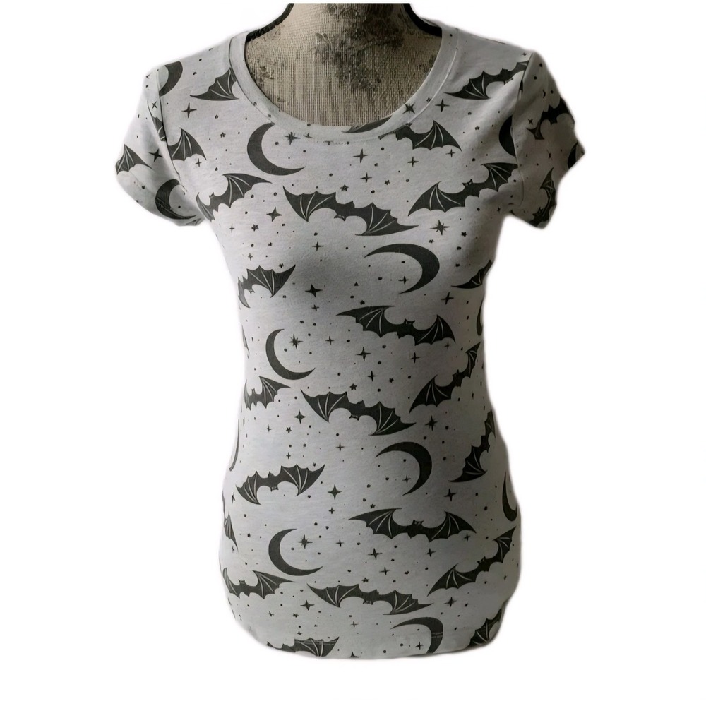Wound Up Womens (Jr's) Gray Bat & Moon Print Halloween Tee Shirt T-Shirt XXL(19)
